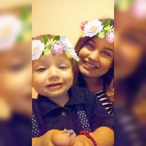 Meet your Posher, Casandra